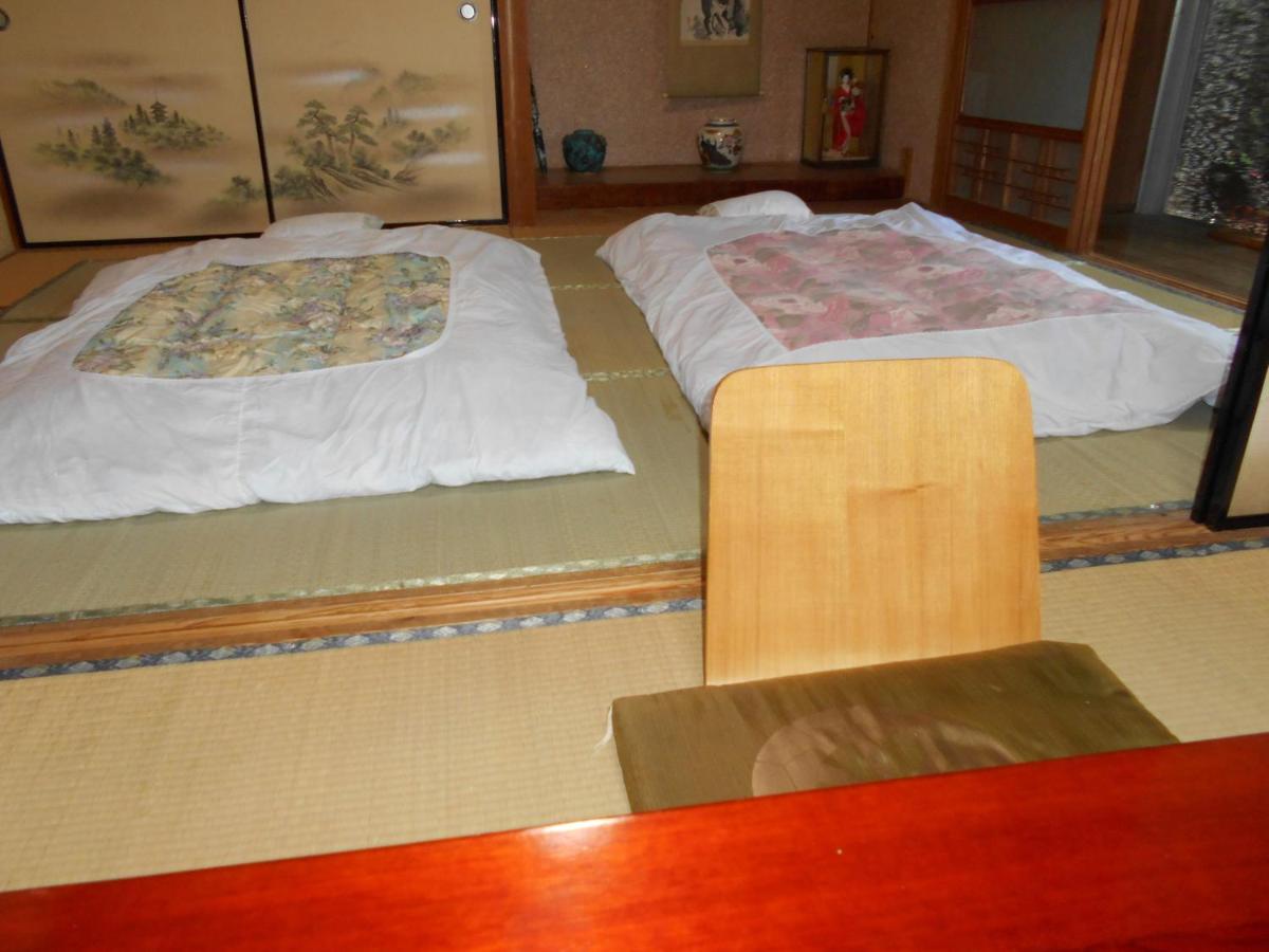 ゲストハウスよろずや - Housity