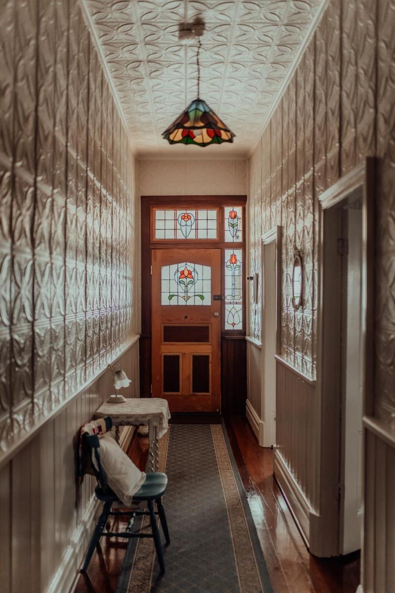 Railway Cottage - Housity