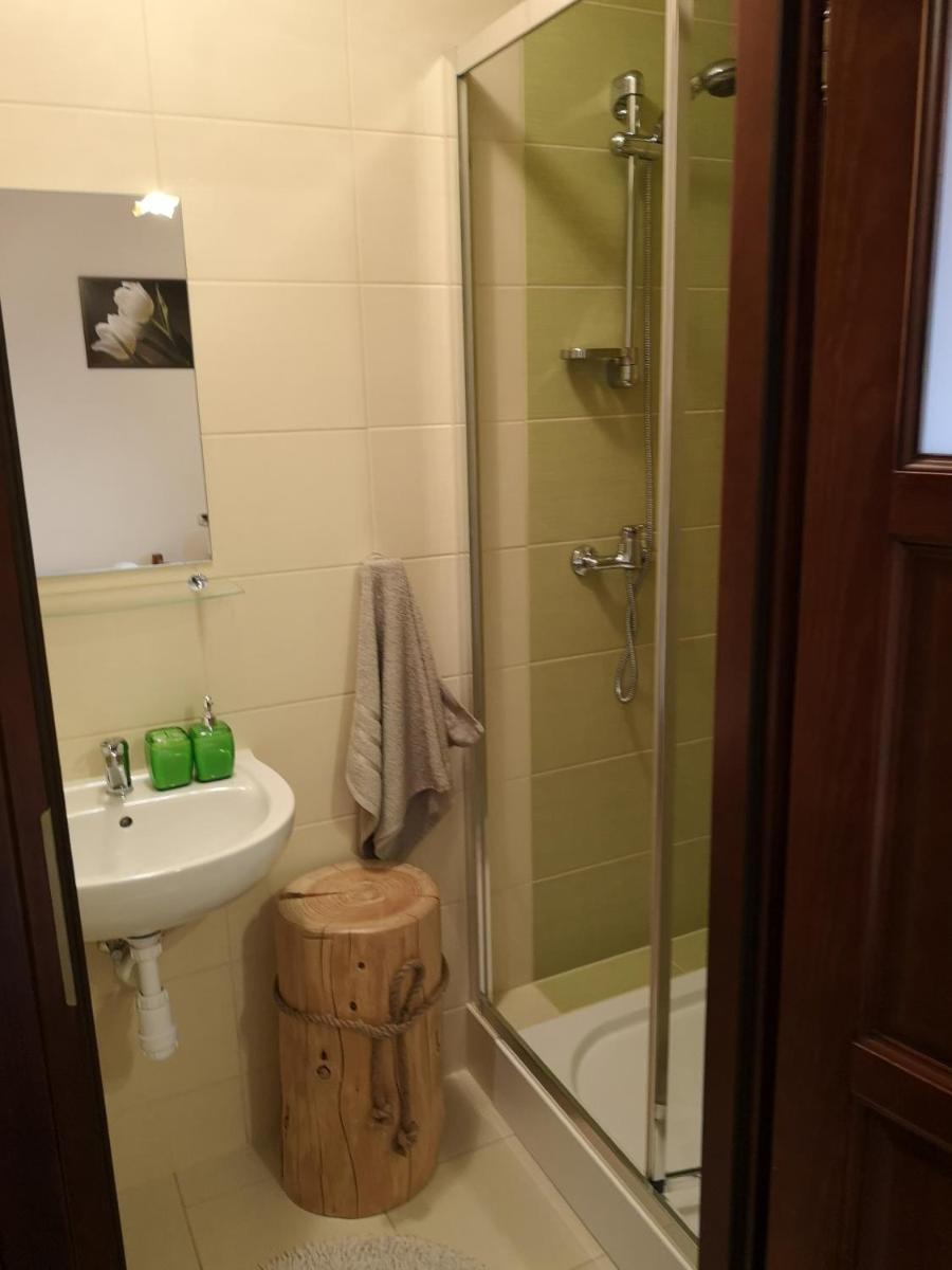 Pokoje Goscinne Pieninska Parzenica - Housity