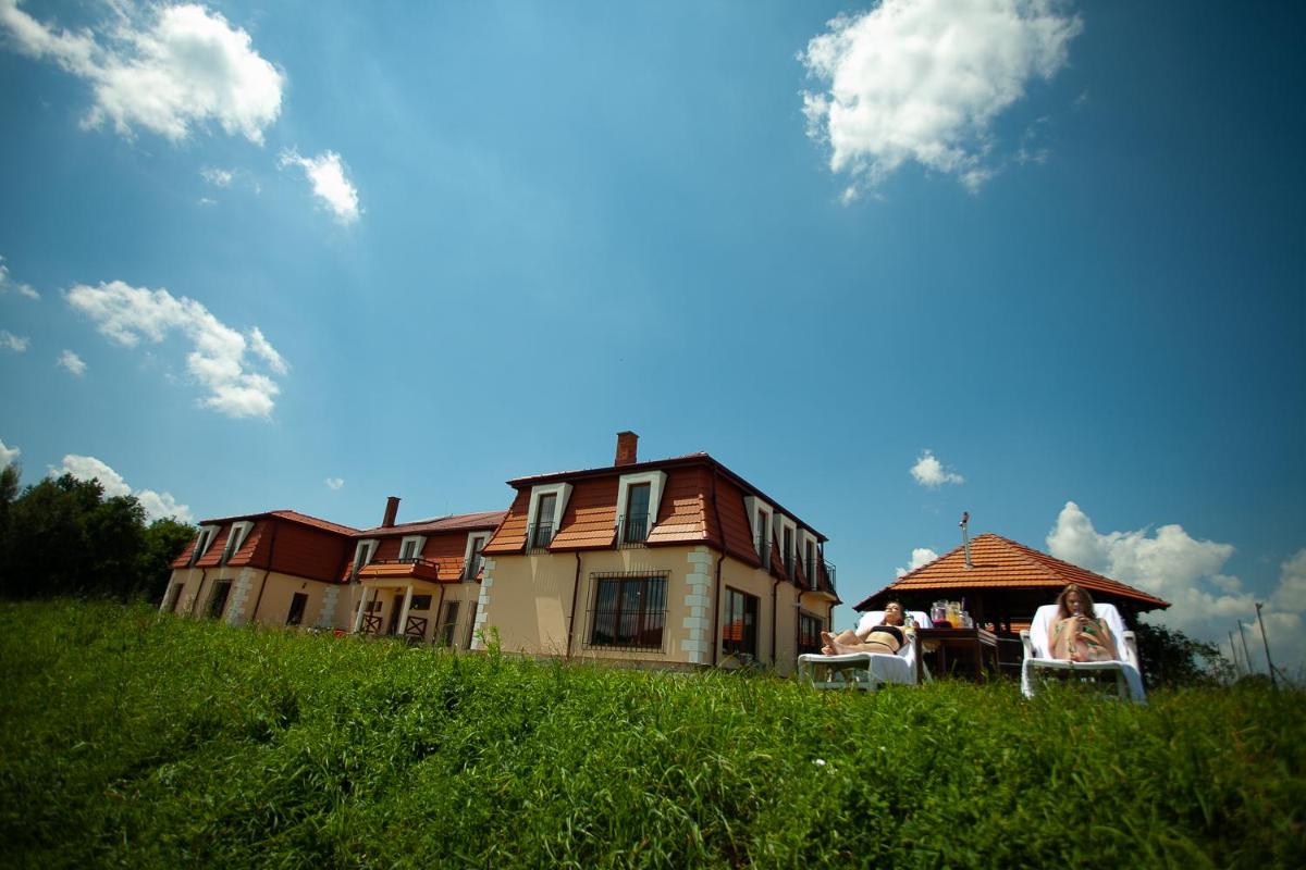 Saciova Hills - Housity