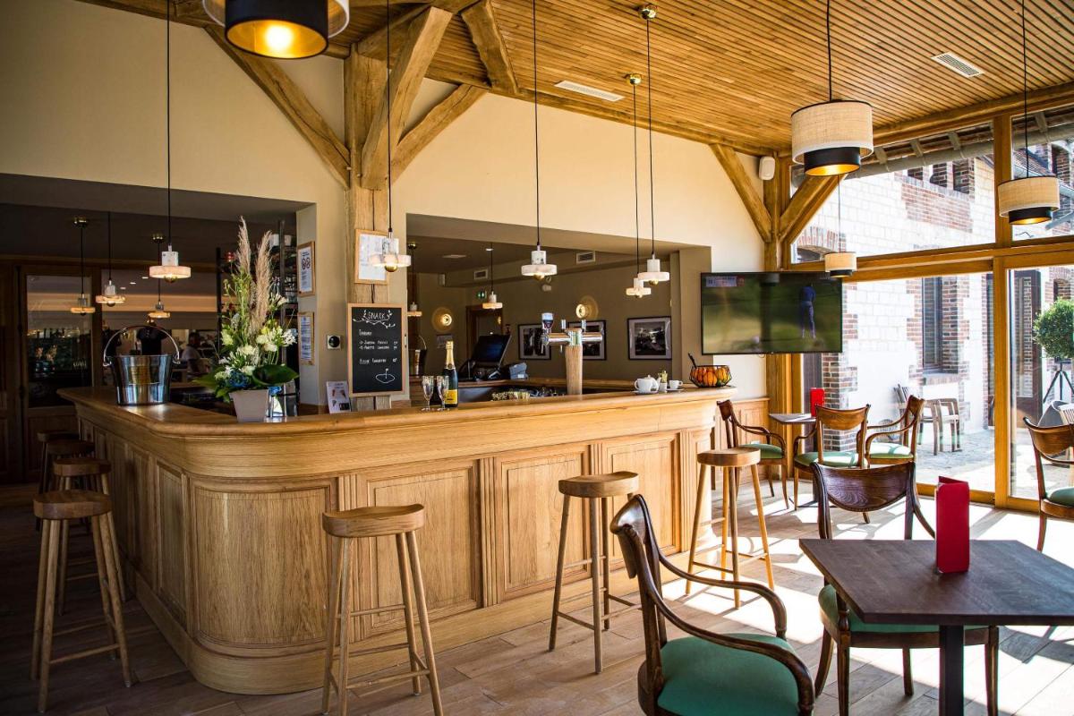 Boissons dans l'établissement Domaine Du Roncemay - Hôtel, Restaurants, Spa & Golf