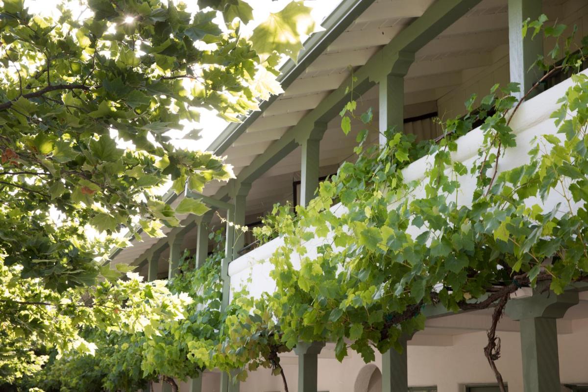 Indian Springs Resort & Spa - Housity