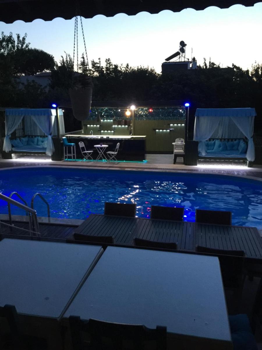 Dardanos Pension - Housity