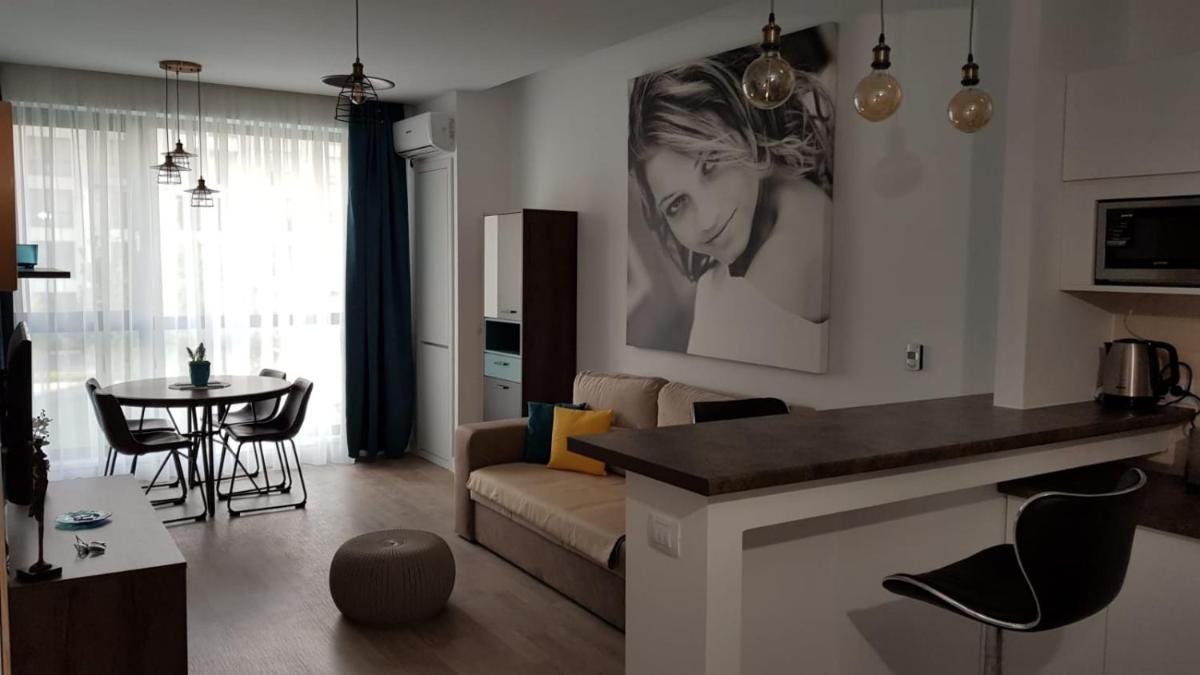 Adams Apartment Onix Blue - Housity