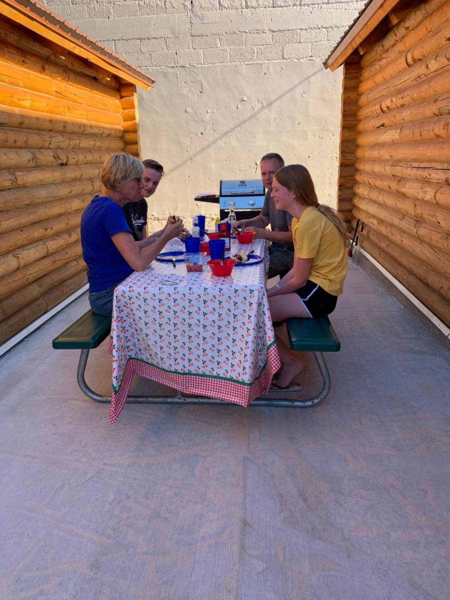 Countryside Cabins - Housity