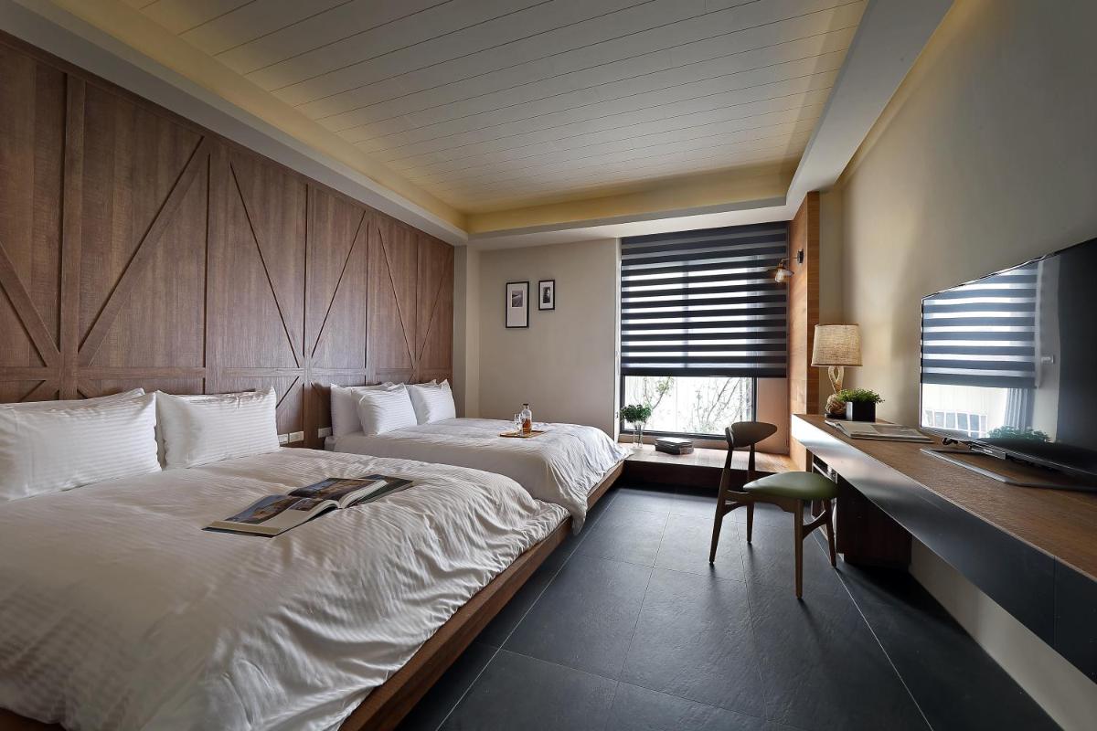 Sun Moon Lake Blue Sky Bay B&B - Housity