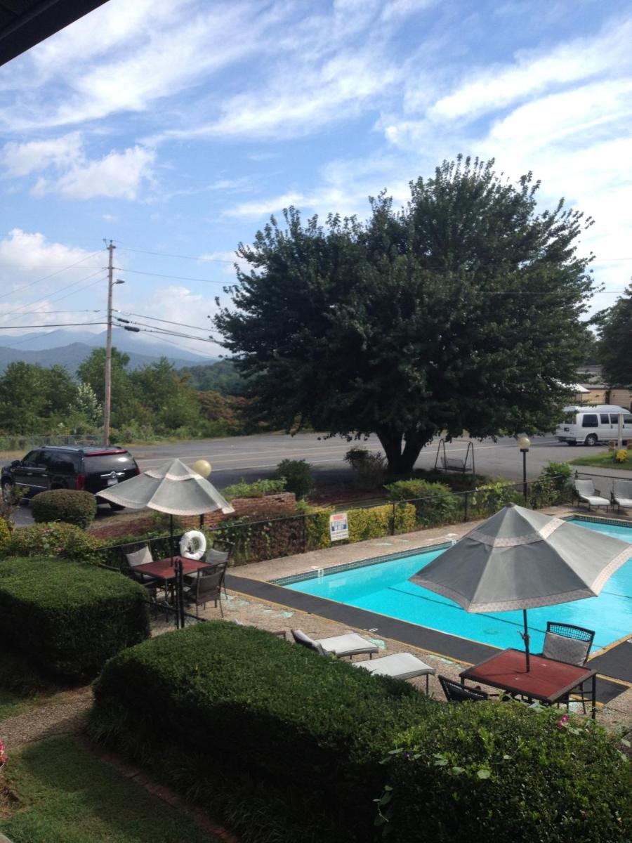 Ridge Top Motel - Bryson City - Housity