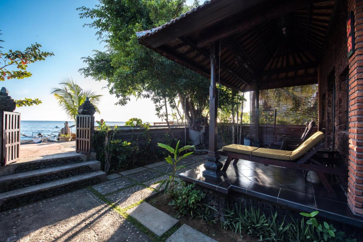 Bulih Beach Bungalows - Housity