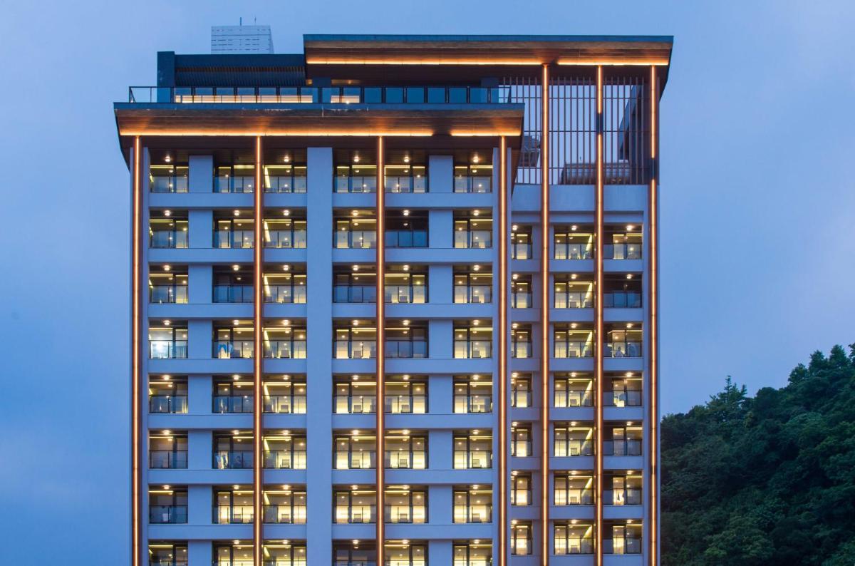 Lakeshore Hotel Suao - Housity