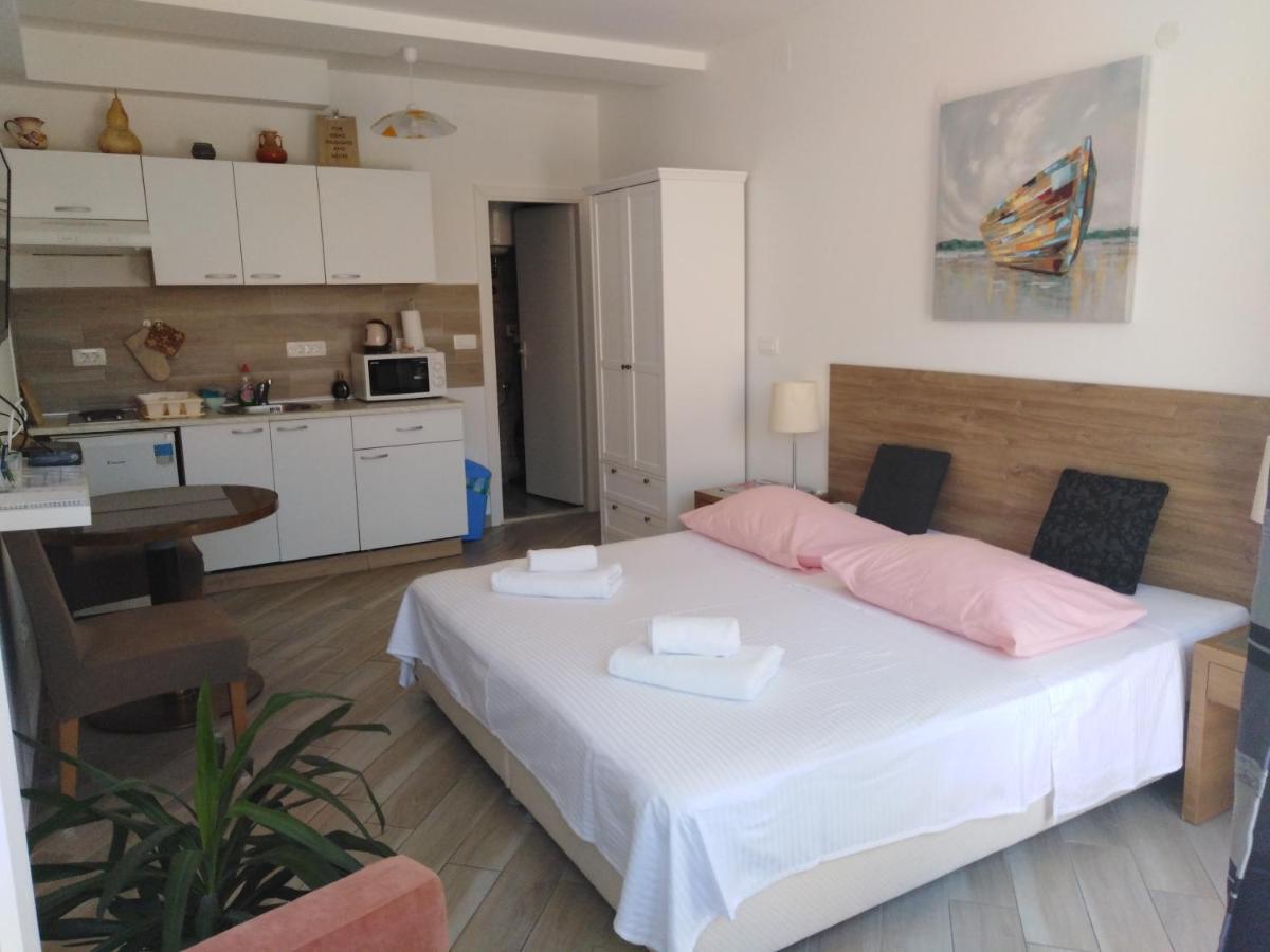 Apartment Jasmina - Housity