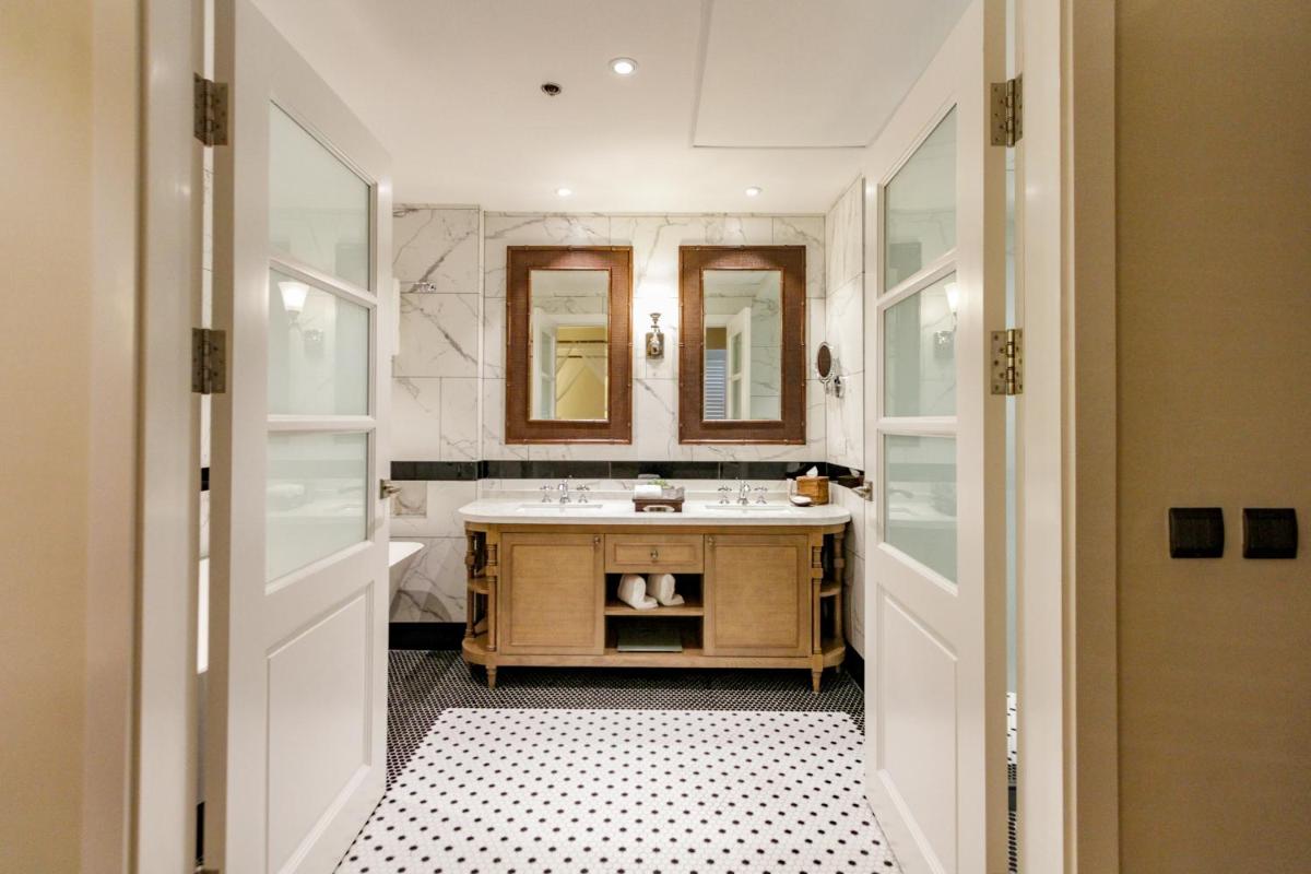 Feliz Hotel Boracay - Housity