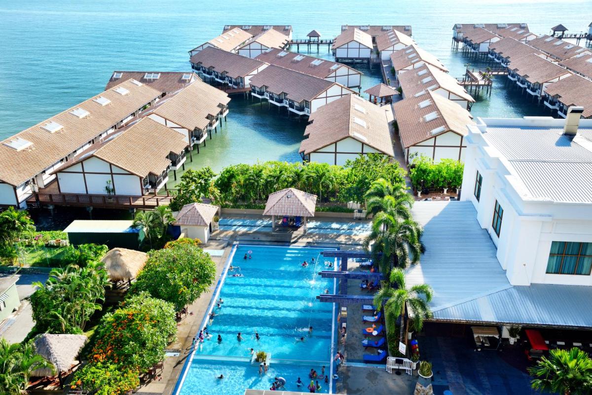 Lexis Port Dickson - Housity