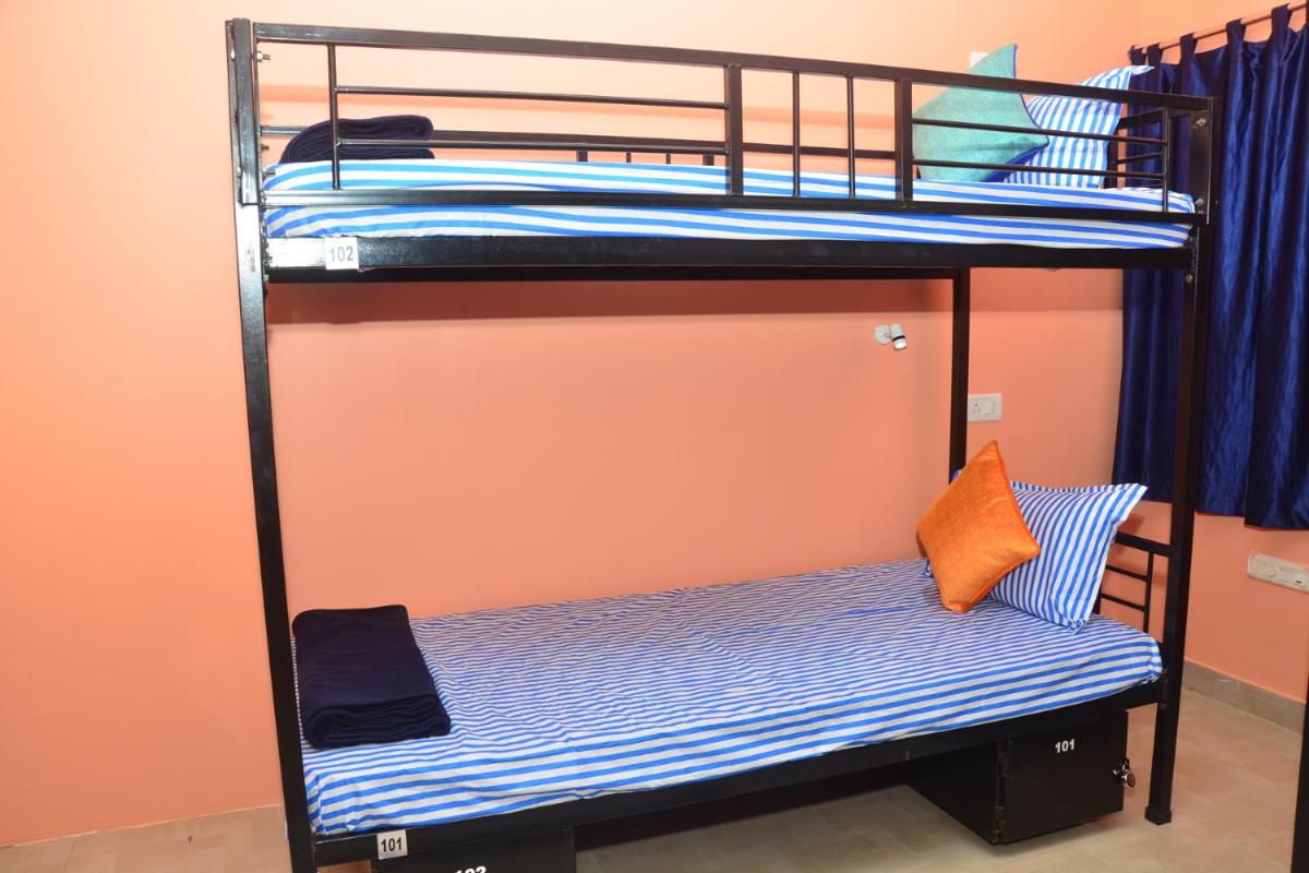 Tranquil Budget Room - Housity
