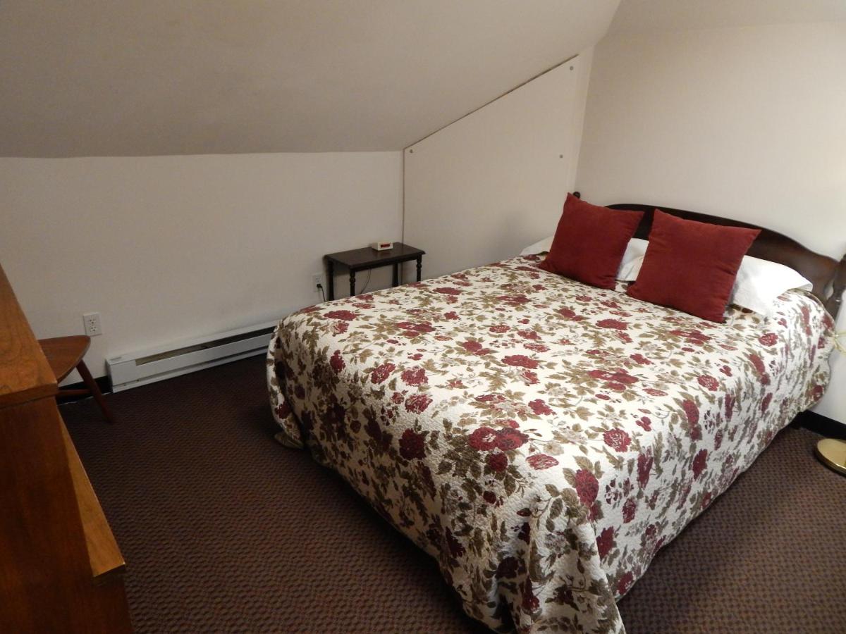 A Friendly Inn at Harvard - Housity