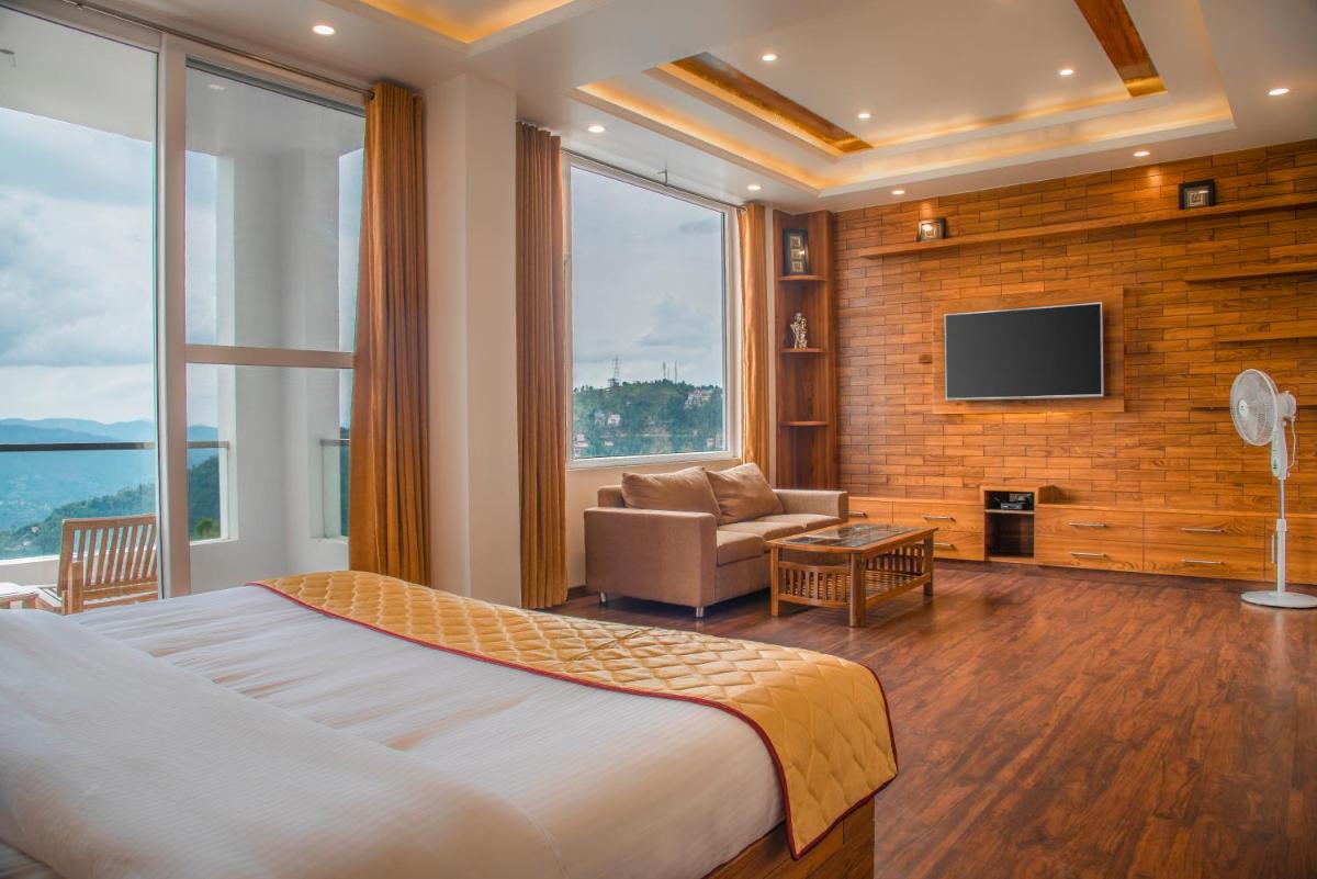 Suitetrails - The White Haven Homestay (Shimla)