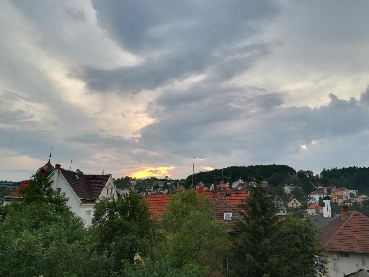 Apartmán na výsluní - Housity