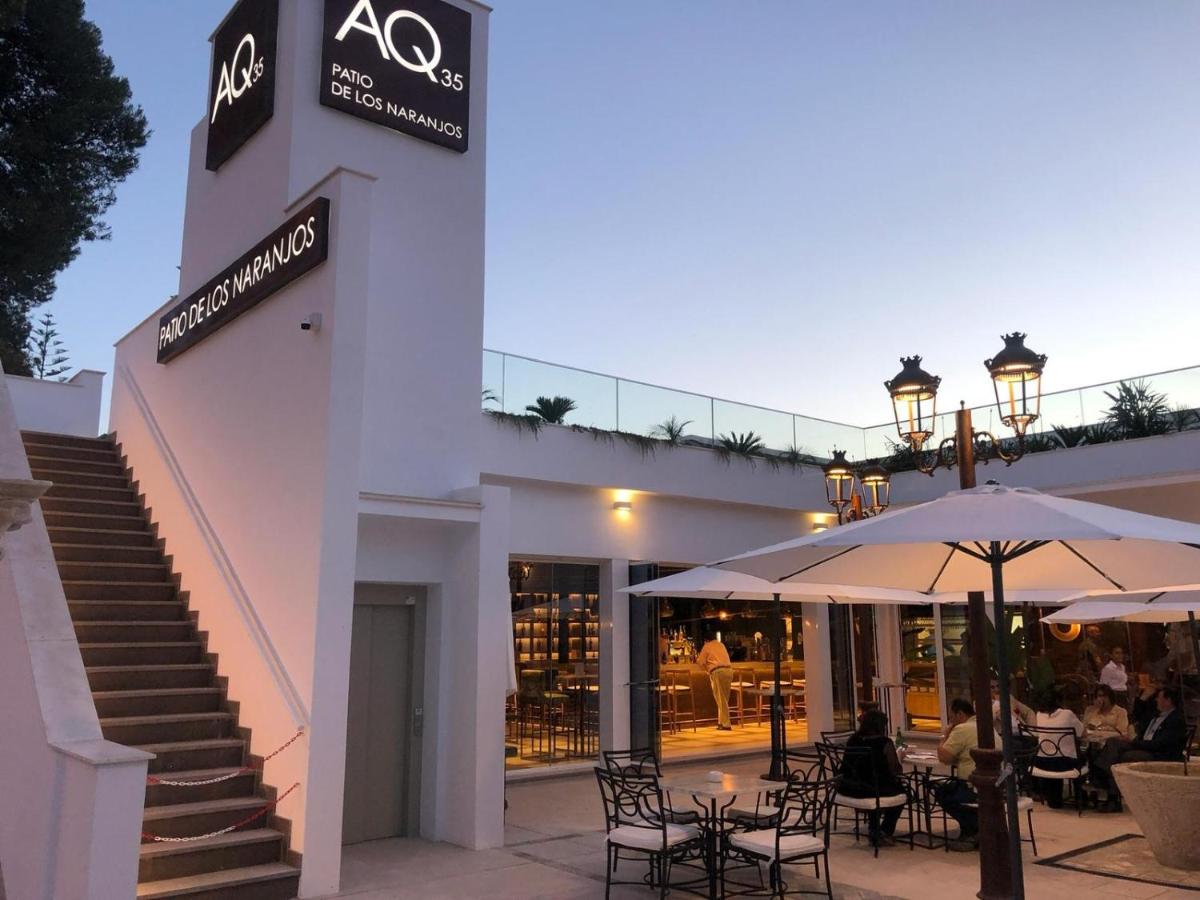 Un restaurante o sitio para comer en Hotel Jerez & Spa