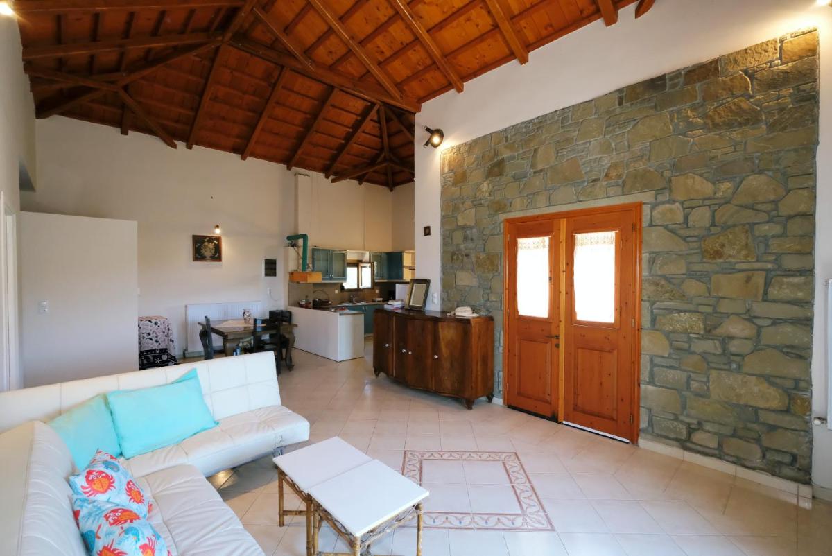Stone House Of Panos - Housity