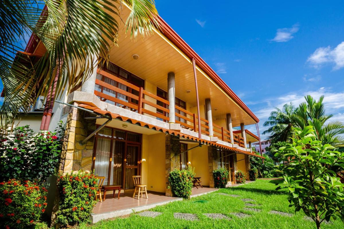 Amapola Resort - Hizvo