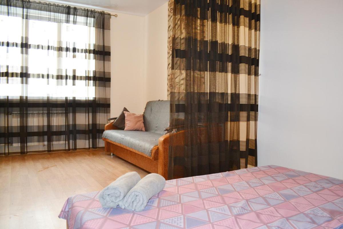 4 studii na mira - Housity
