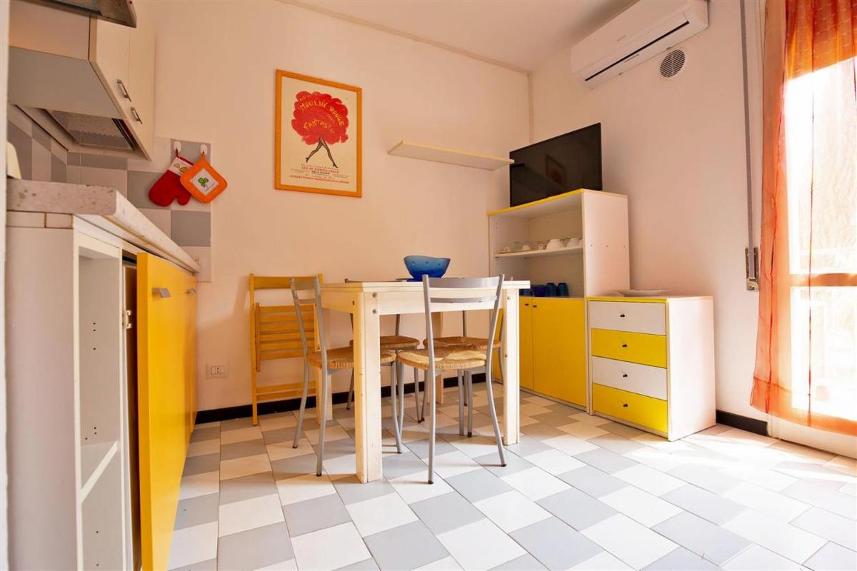 Beach holiday Delfini - Housity