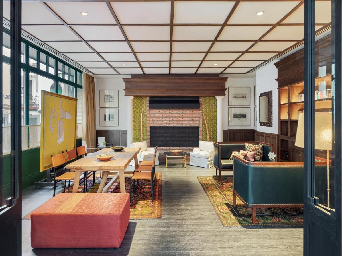 H10 Casa de la Plata - Housity