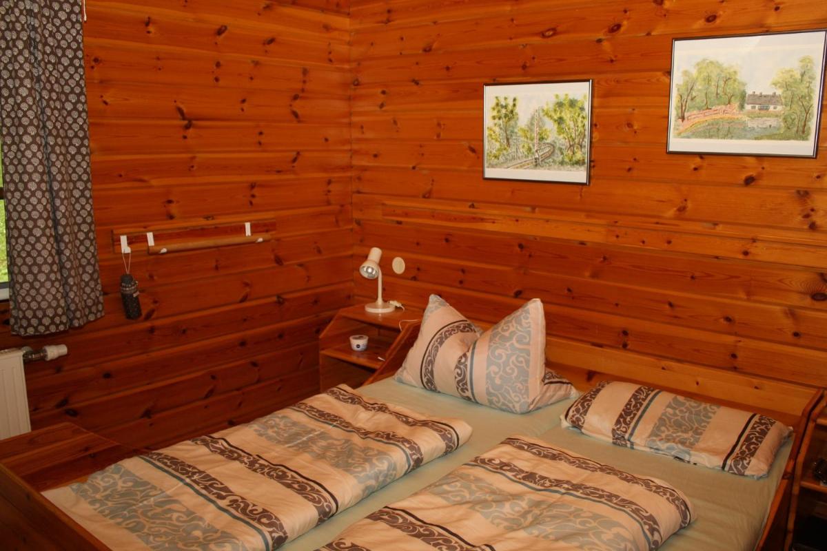 Bungalow; Haus 111 Ferienpark Twistesee, Bad Arolsen - Housity