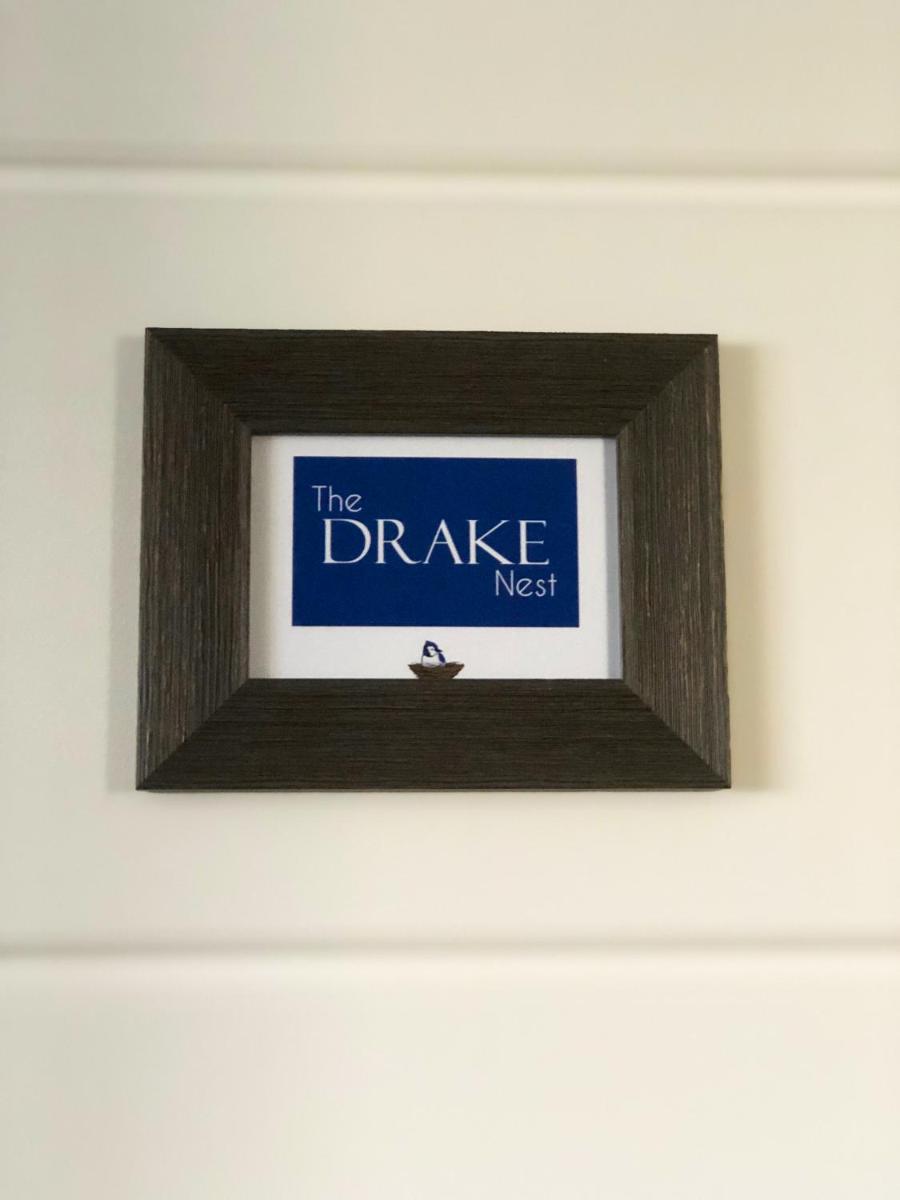 The Blue Jay Nest - Housity
