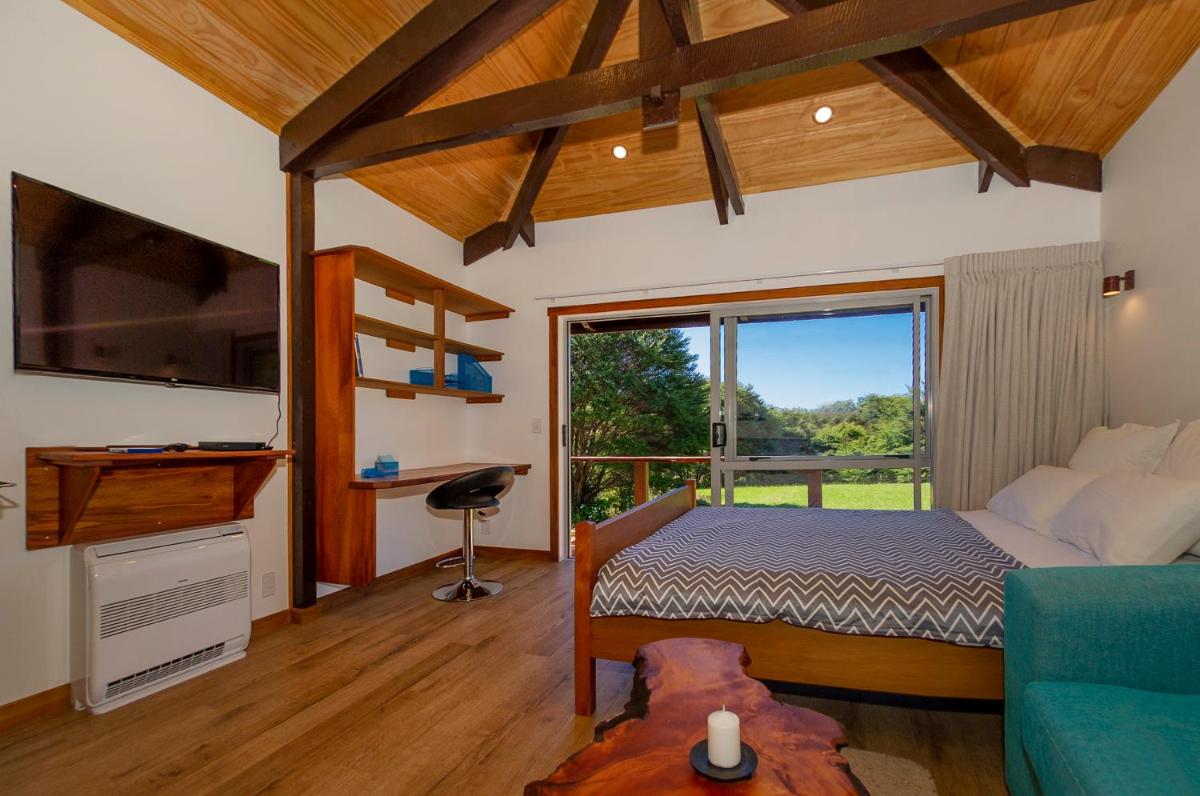Kuaotunu Chalets - Housity