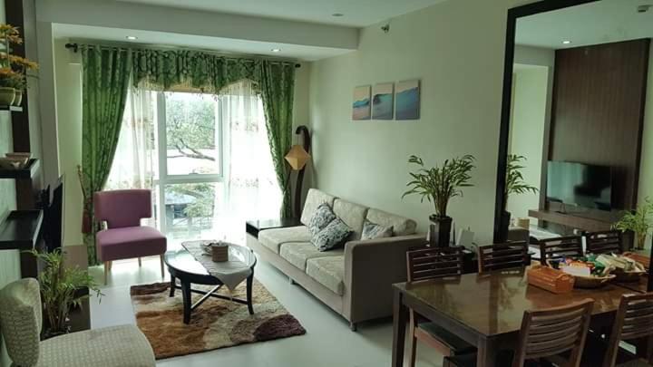 Padgett place unit 504 molave st lahug cebu city - Housity