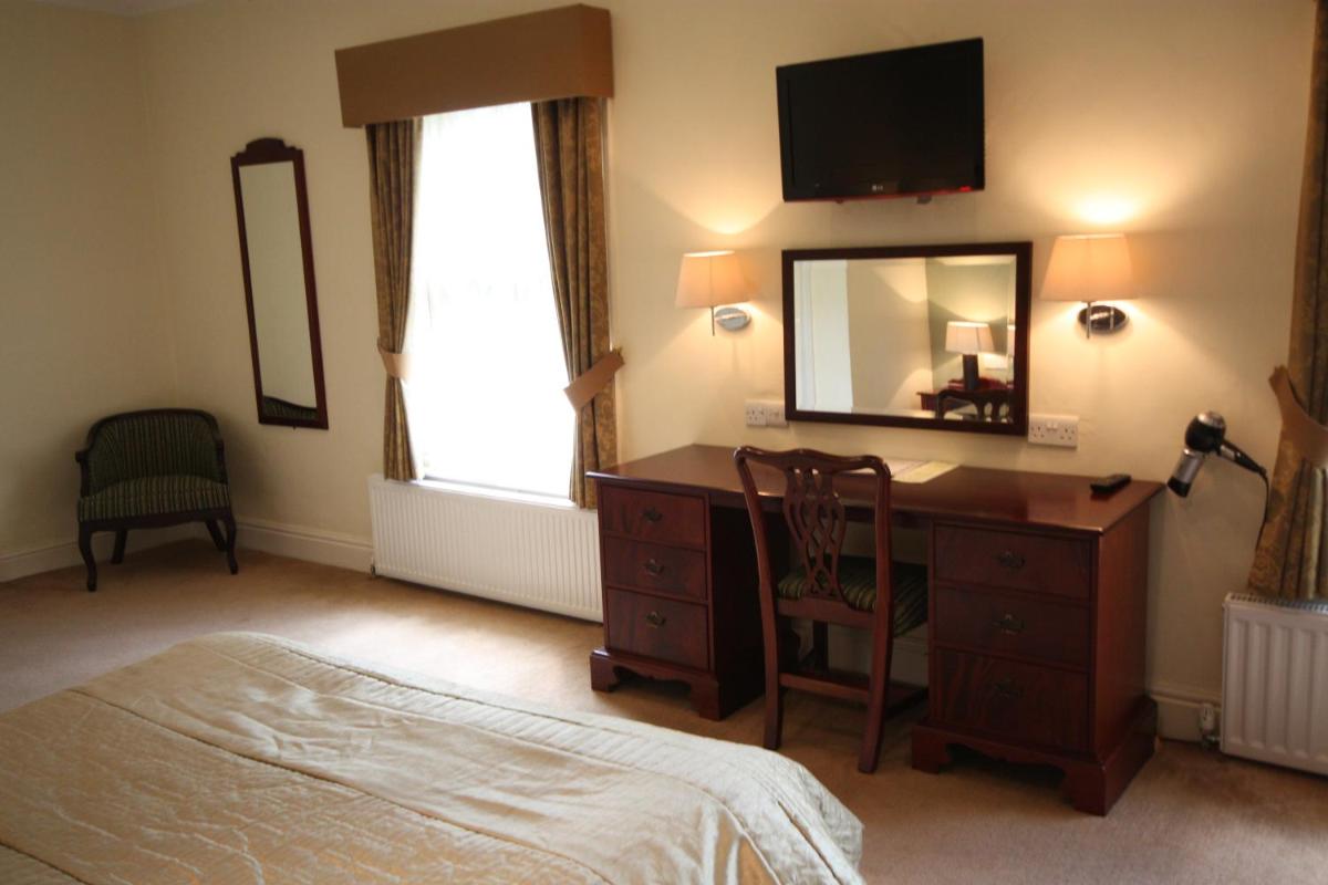 The Dibbinsdale Inn - Housity