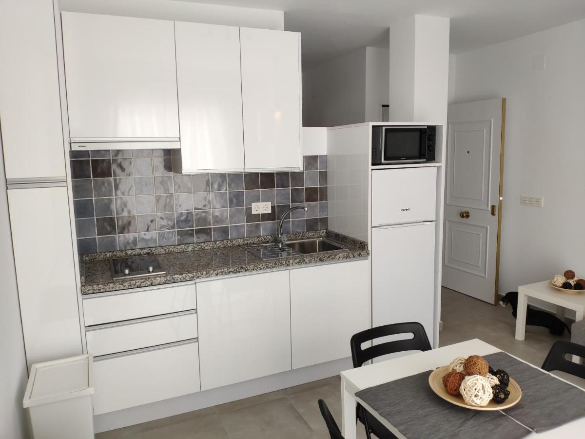 Relax and enjoy in brand new beach apartment I - Housity