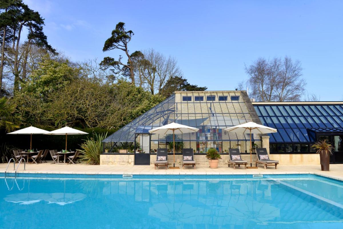 Chateau La Cheneviere - Housity