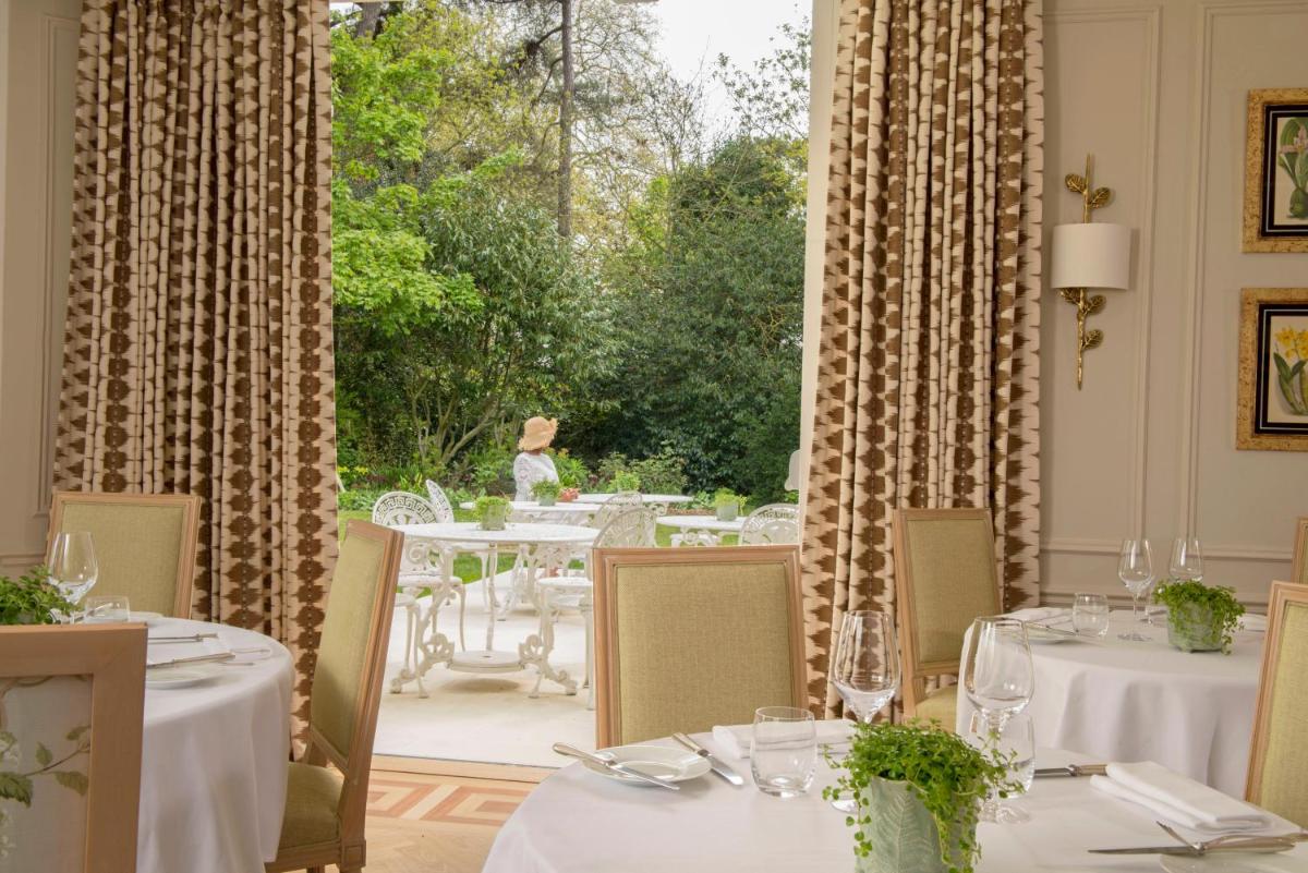 Jardin de l'établissement Chateau La Cheneviere
