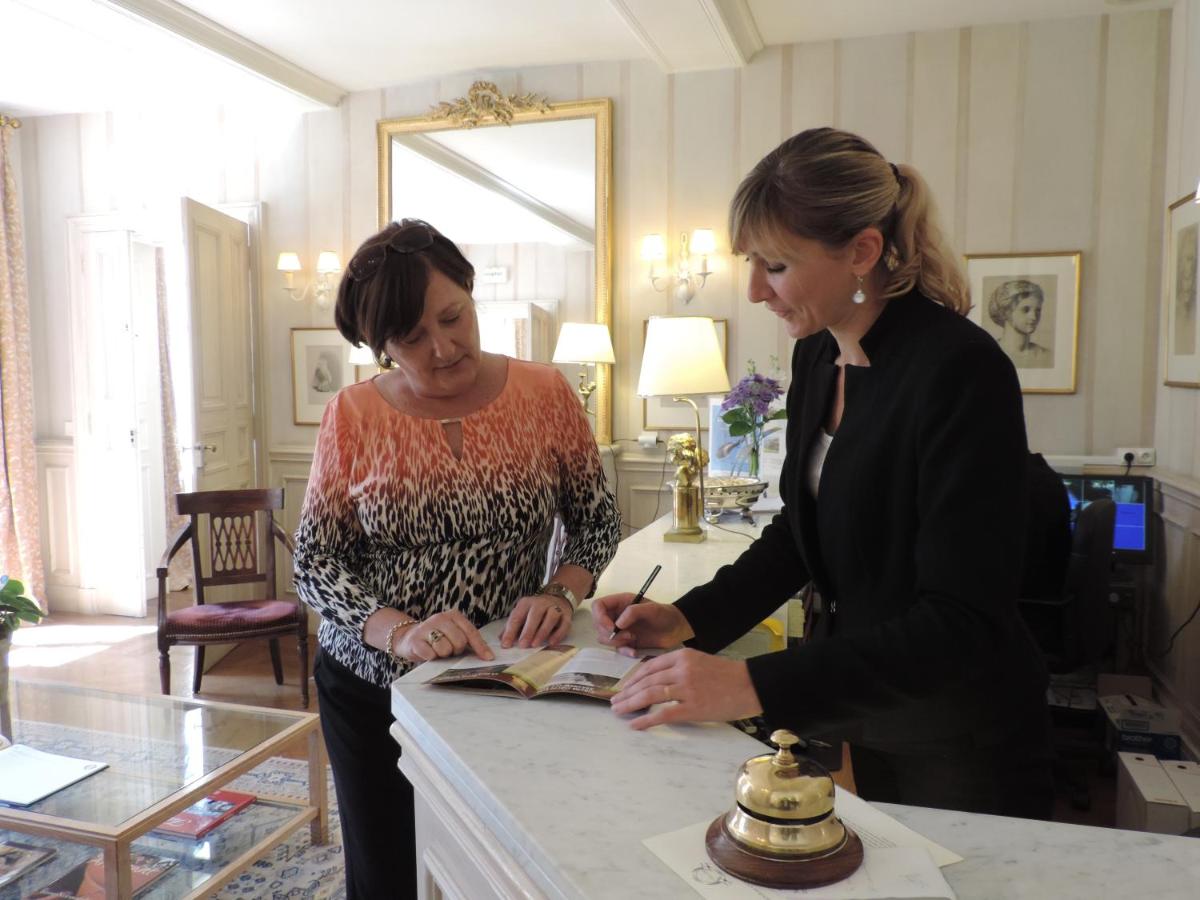 Clients de l'établissement Chateau La Cheneviere