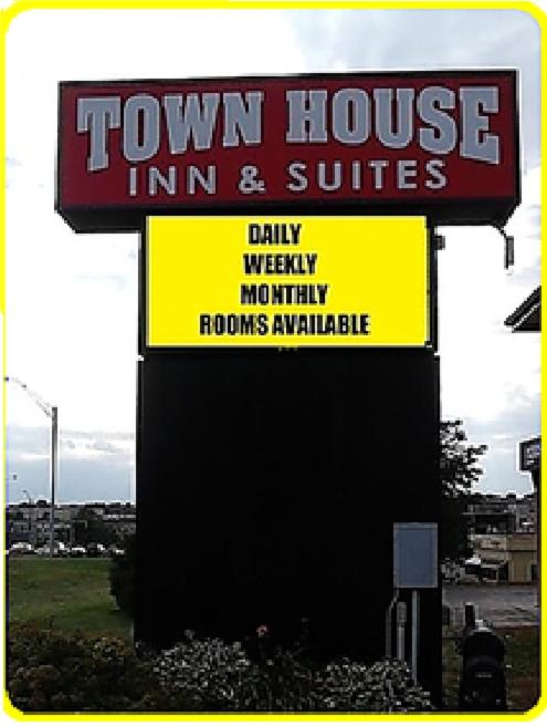 Townhouse Inn & Suites Omaha - Housity