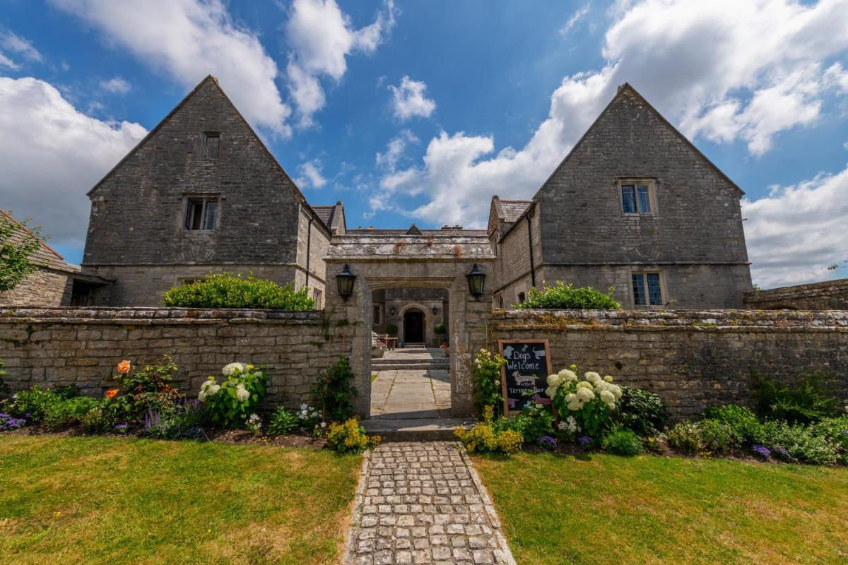 Mortons Manor - Housity