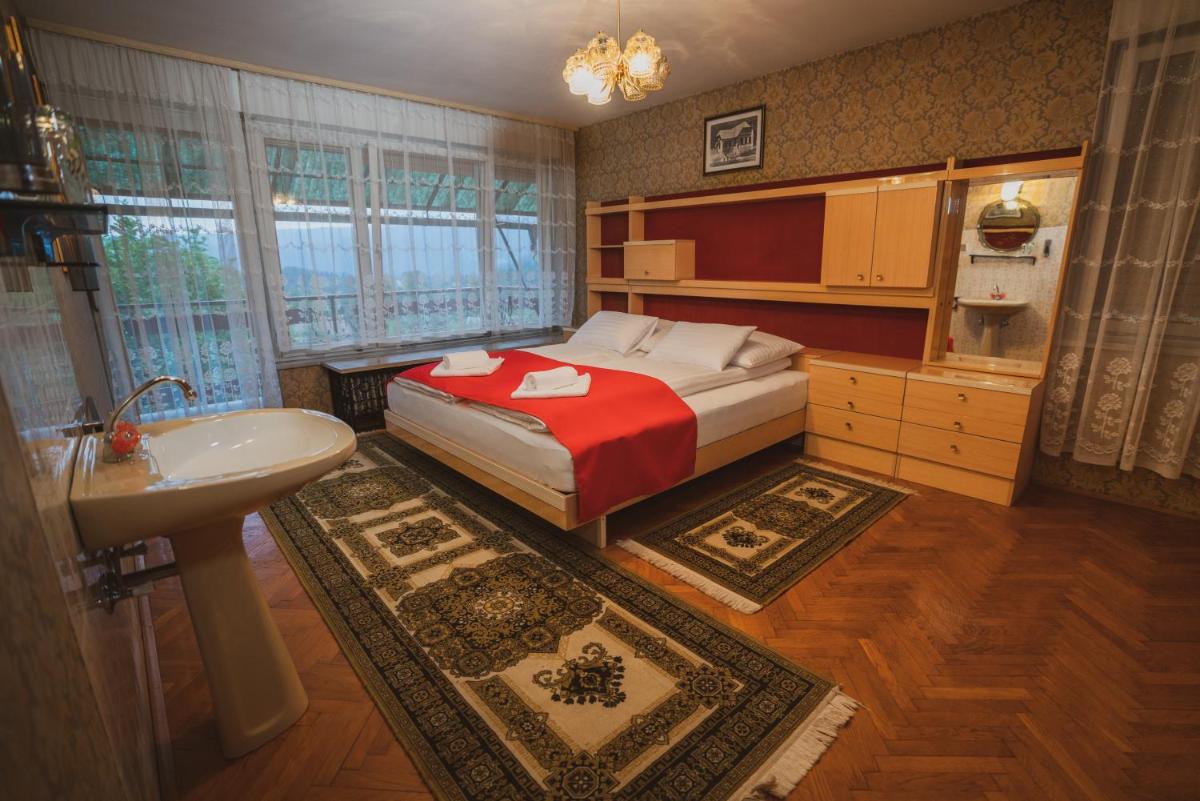Apartmaji Retro - Housity