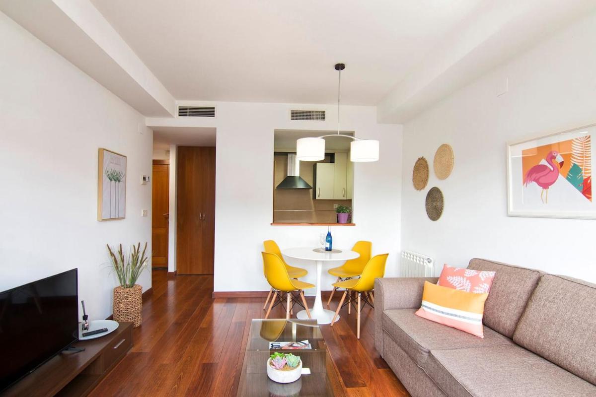 Apartamento Fórum-Ciencias con Piscina, Gym & Parking - Hizvo