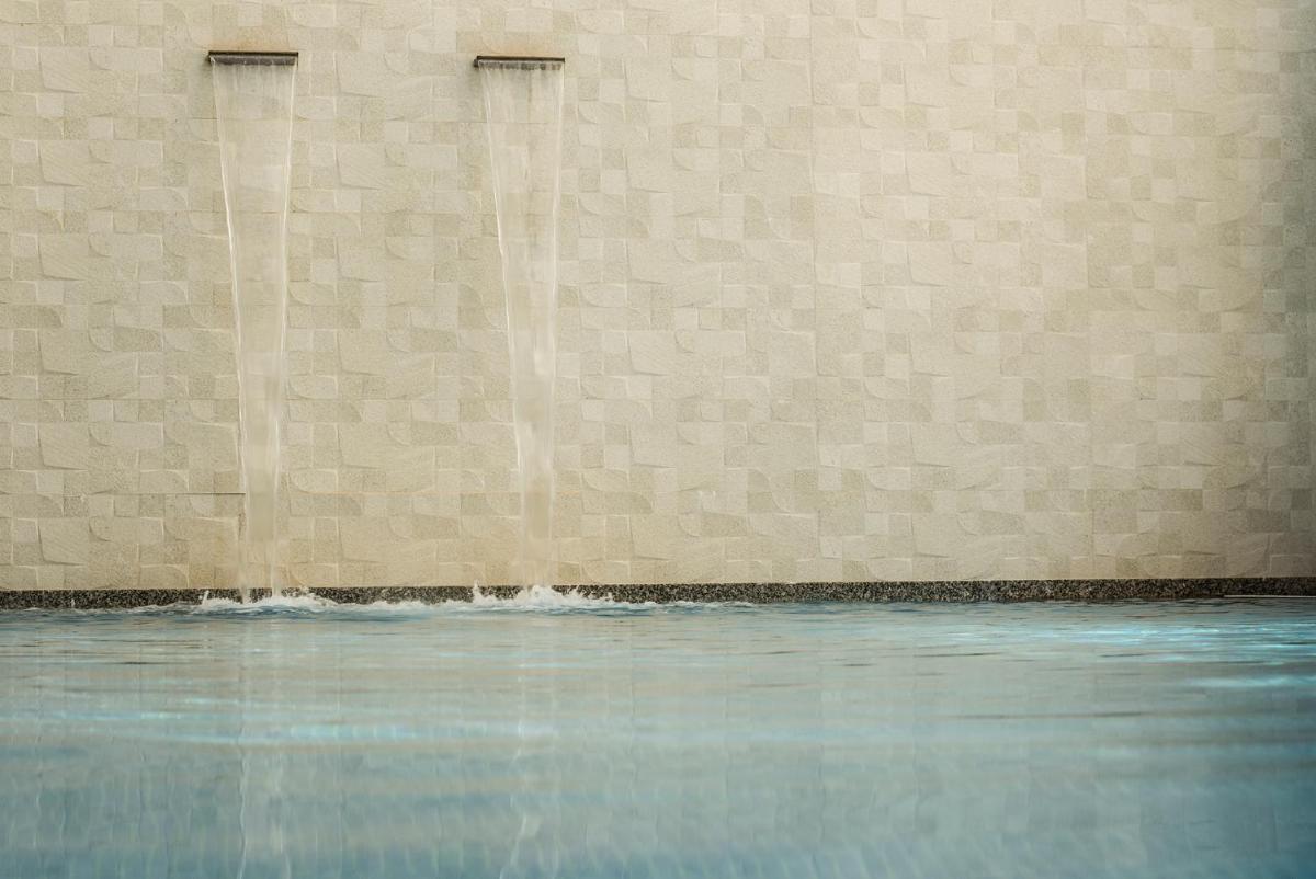 Piscina en o cerca de Eurostars Louxo Talaso