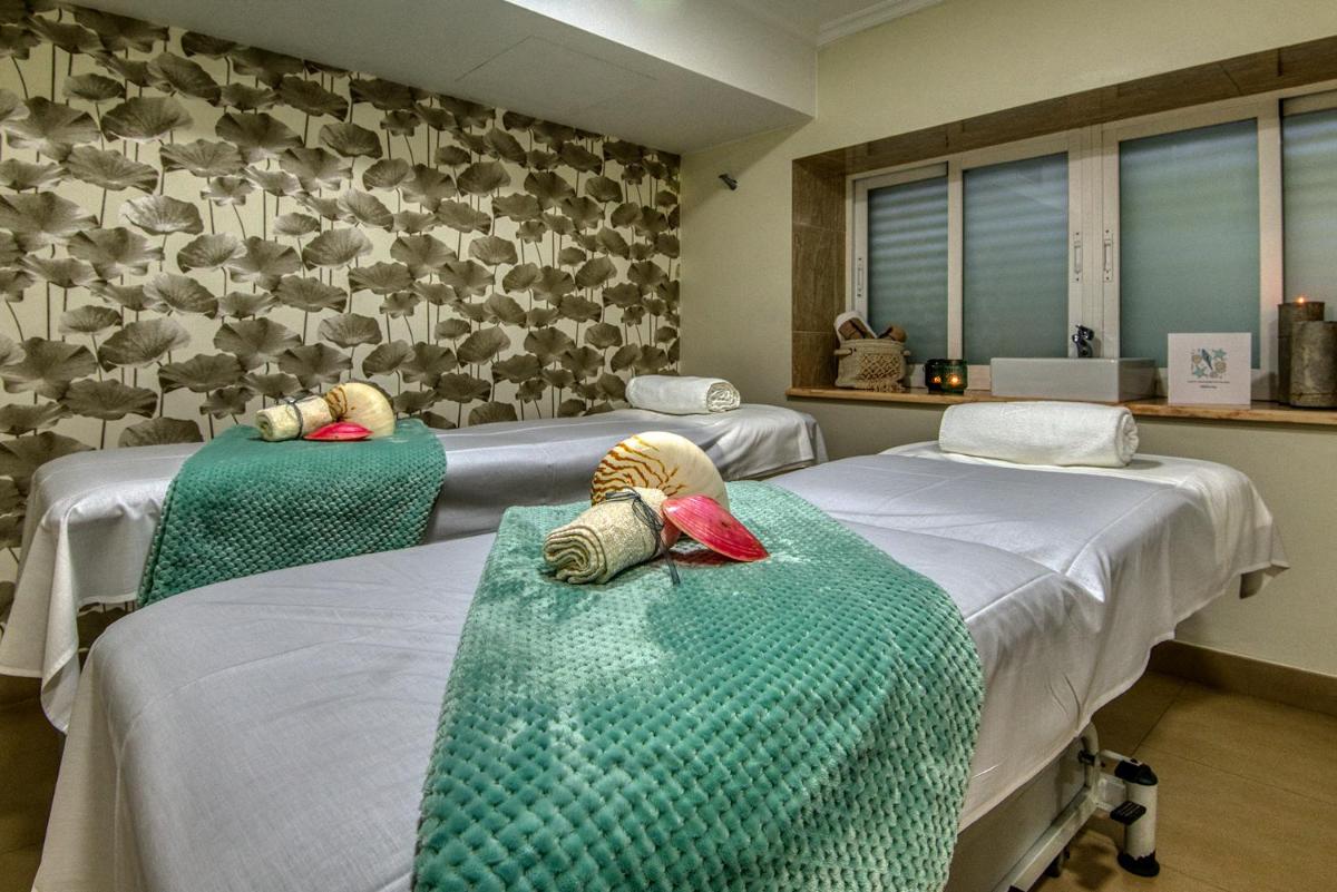 Cama o camas de una habitación en Eurostars Louxo Talaso