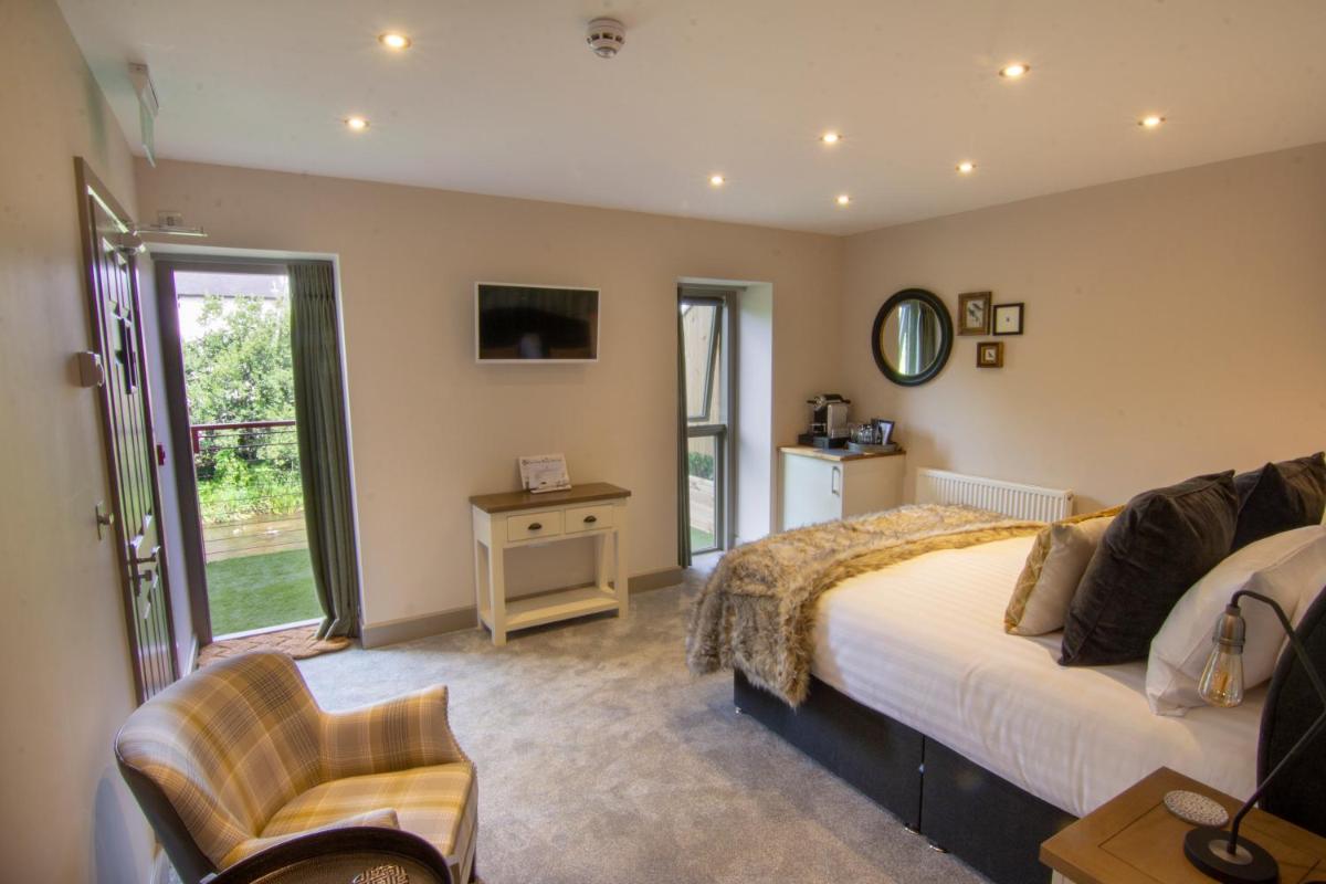 The Charlton Arms - Housity