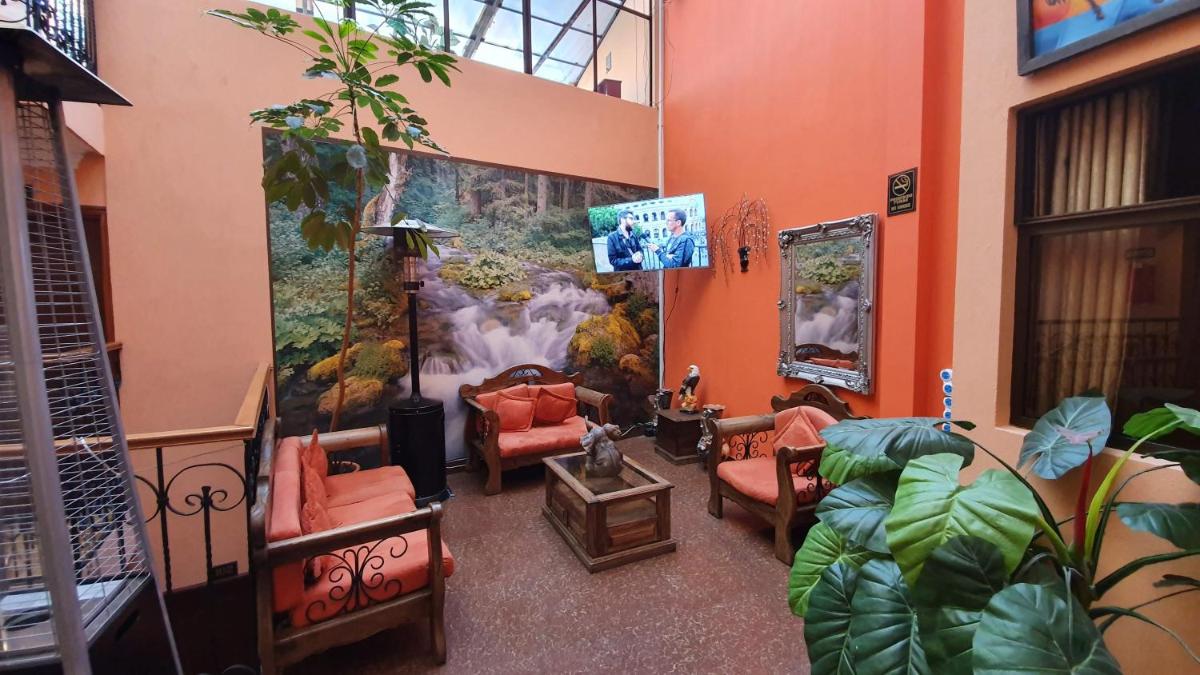 Hostal Perla Negra - Housity