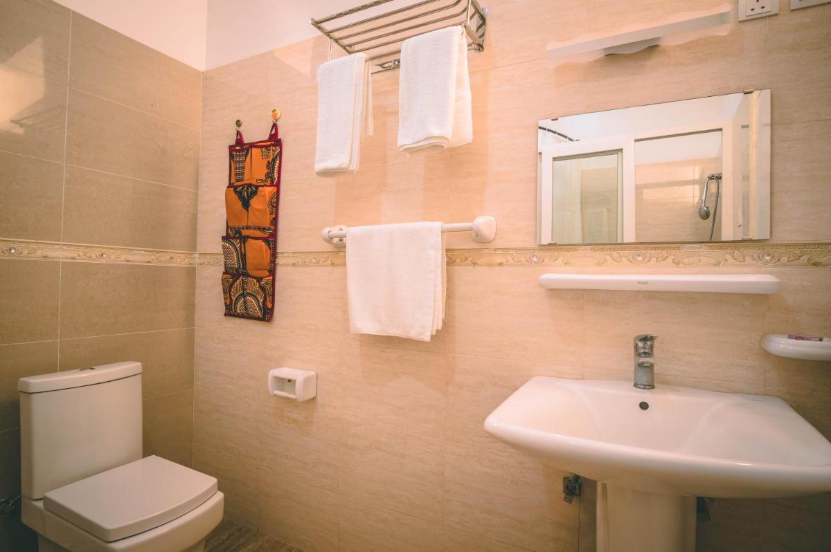 High Ground Villa - Housity