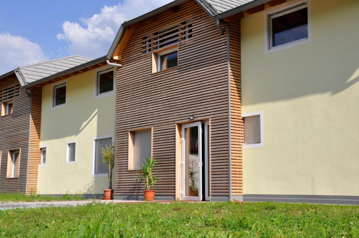LUNAR room & breakfast - Housity