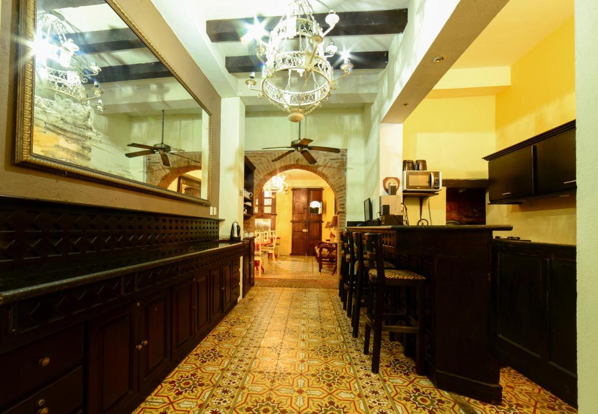 Casa Naemie - Housity