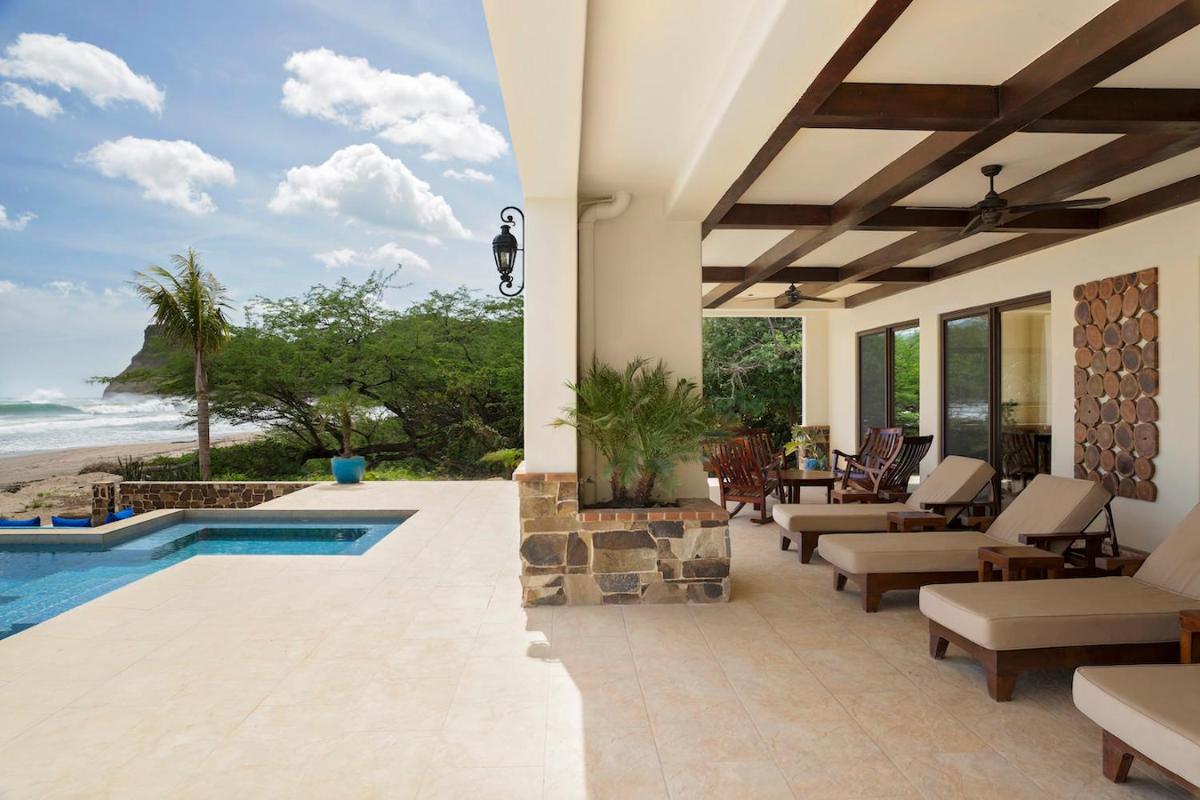 Fort Walker (Beachfront House) - Housity