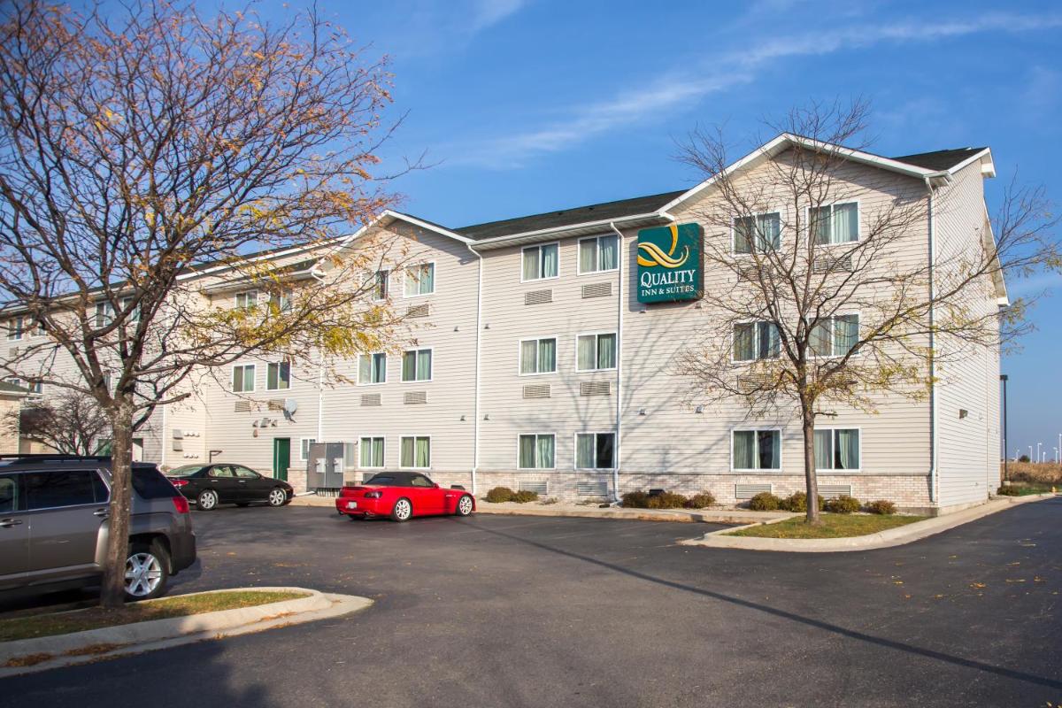 Quality Inn & Suites Loves Park near Rockford - Housity