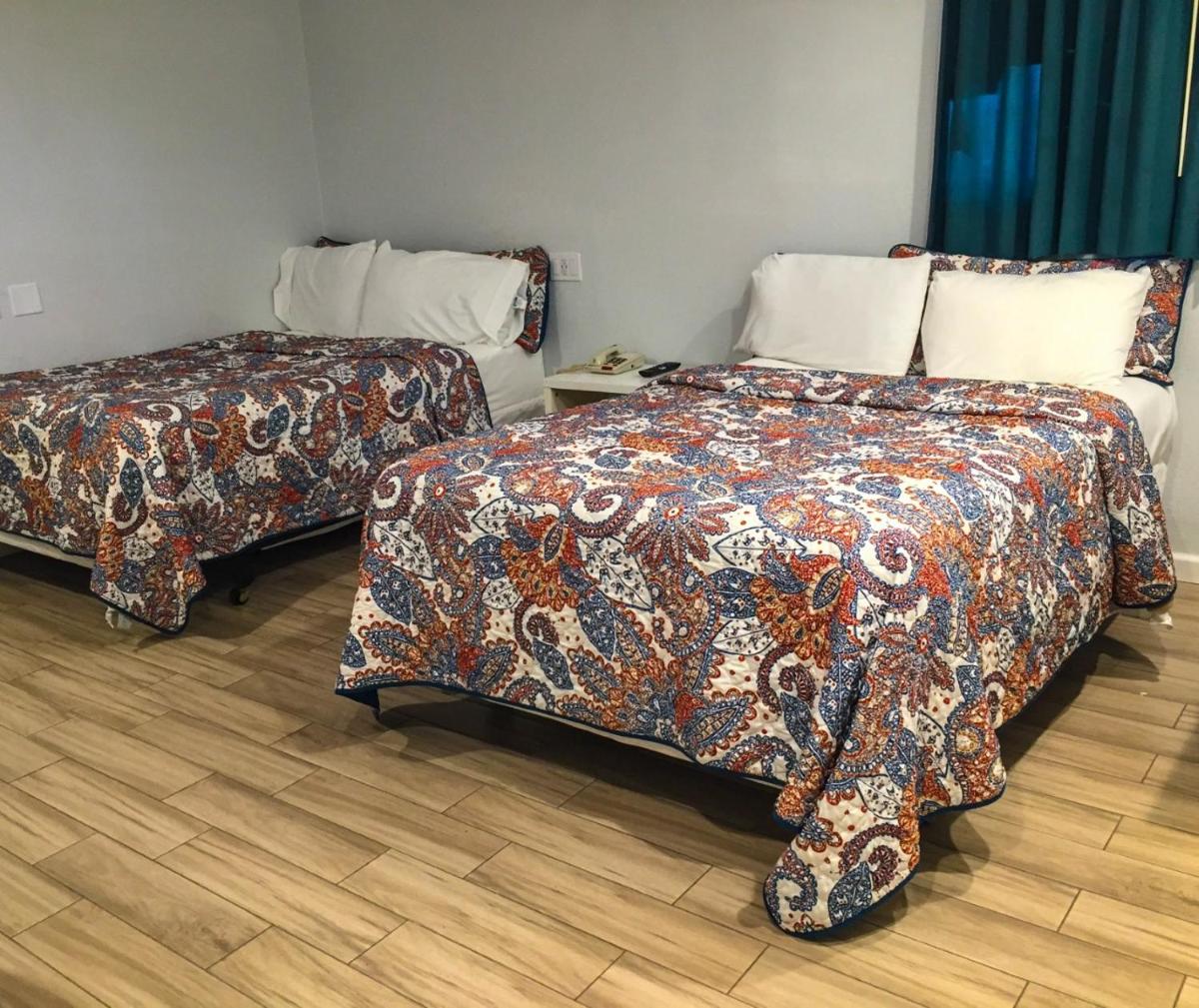 Berkeley Inn - Housity