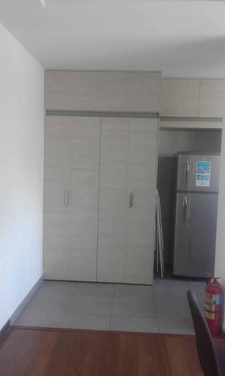 Ejecutivo Vista a Quito, Cerca a la Carolina - Housity